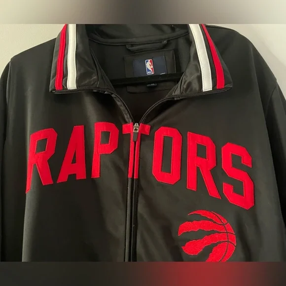 Brand new condition Raptors jacket - Picture 2 of 2